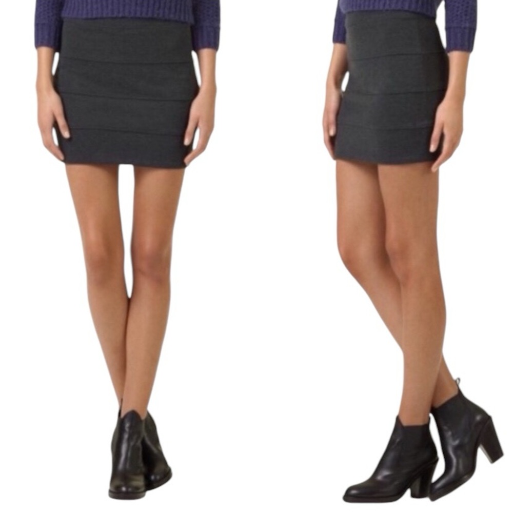 Aritzia Talula Gina Mini Skirt Dark Gray size 4